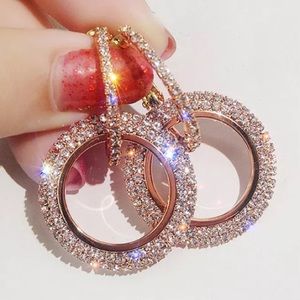 🌸 SPARKLY CIRCLE ROSE GOLD➕CRYSTAL  EARRINGS🌸